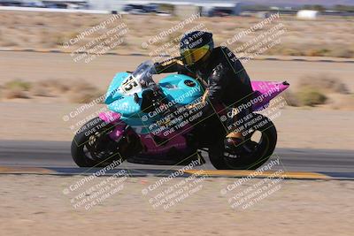 media/Dec-10-2023-SoCal Trackdays (Sun) [[0ce70f5433]]/Turn 9 Inside Set 2 (1115am)/